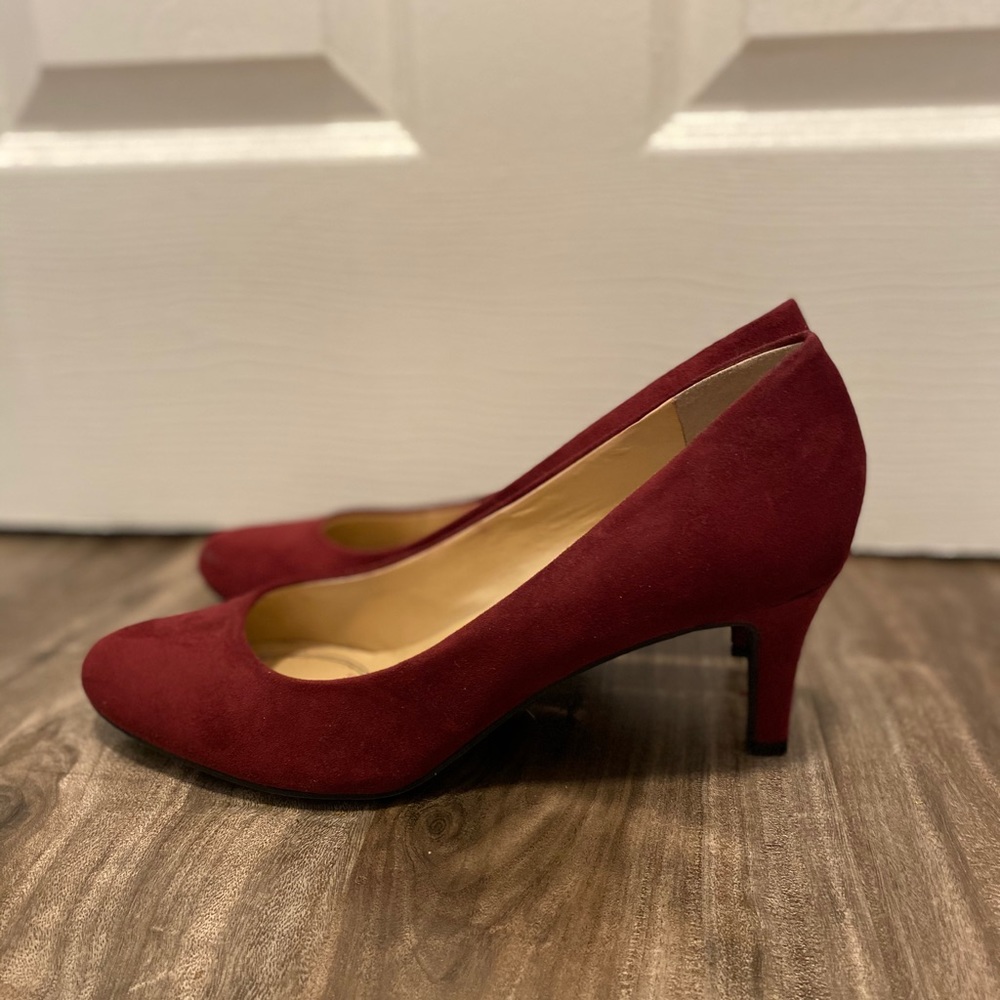 Unisa Classic Suede Pumps Wine Color Sz 10